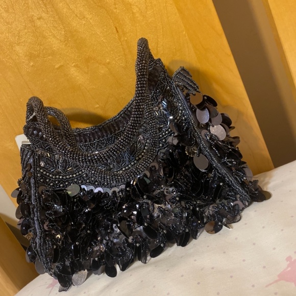 purse - Picture 2 of 3